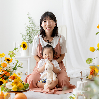 向日葵撮影会の笑顔の親子